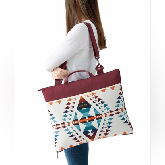 Pendleton Outdoor Packable Blanket 60 in x 72 in - Picture 9 of 9